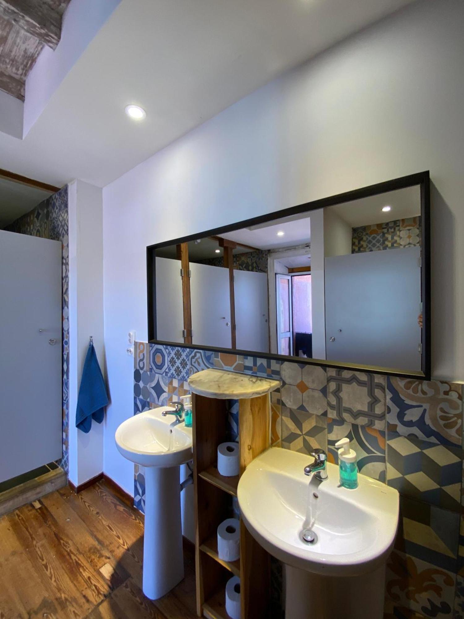 The Pink House Hostel Faja Grande Ngoại thất bức ảnh